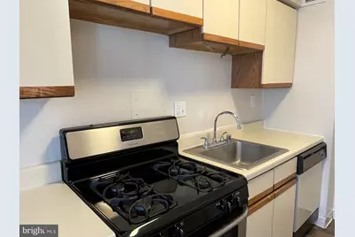1711 Massachusetts Avenue NW #829, Washington, DC 20036 - Photo 15
