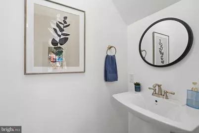 900 SE 12th Street SE, Washington, DC 20003 - Photo 25