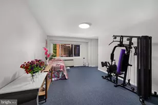 4201 Cathedral Ave NW, Washington, DC 20016 - Photo 13
