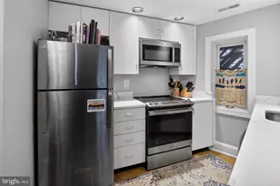 1024 Massachusetts Ave NE, Washington, DC 20002 - Photo 9