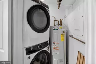 1024 Massachusetts Ave NE, Washington, DC 20002 - Photo 21