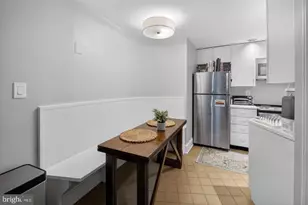 1024 Massachusetts Ave NE, Washington, DC 20002 - Photo 7