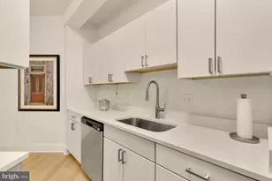 2032 Belmont Road NW, Washington, DC 20009 - Photo 17