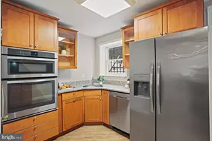 403 E St NE, Washington, DC 20002 - Photo 9