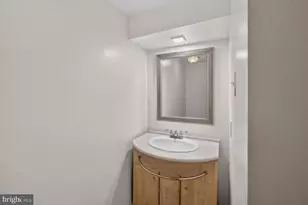 1317 Irving St NW, Washington, DC 20010 - Photo 9