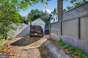 6007 34th Pl NW, Washington, DC 20015 - Photo 5