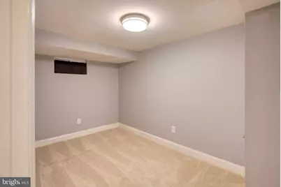 618 Chesapeake Street SE, Washington, DC 20032 - Photo 31