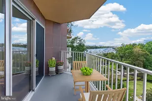 560 N St SW, Washington, DC 20024 - Photo 17