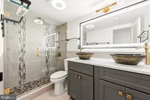 4201 Cathedral Ave NW, Washington, DC 20016 - Photo 23