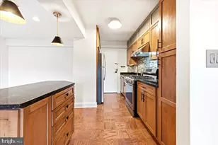 4201 Cathedral Ave NW, Washington, DC 20016 - Photo 19