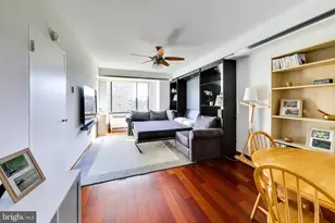 1 Scott Cir NW, Washington, DC 20036 - Photo 3