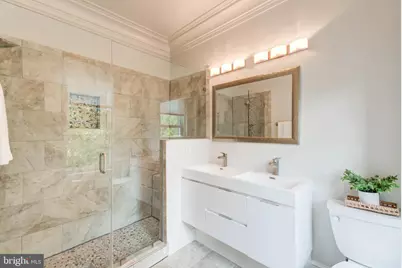 820 7th Street NE, Washington, DC 20002 - Photo 9
