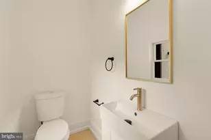 1709 21st St NW, Washington, DC 20009 - Photo 19