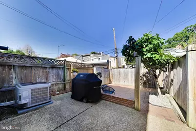 1427 Swann Street NW, Washington, DC 20009 - Photo 27