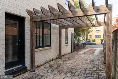 407 Independence Ave SE, Washington, DC 20003 - Photo 31