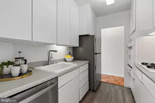 4000 Tunlaw Rd NW, Washington, DC 20007 - Photo 9