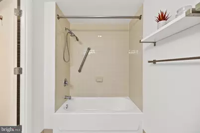 1150 K Street NW #604, Washington, DC 20005 - Photo 25