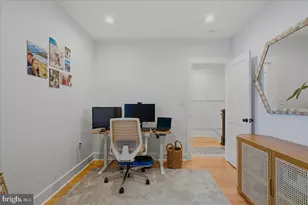 2701 Woodley Pl NW, Washington, DC 20008 - Photo 25