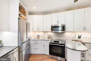 2141 Wyoming Ave NW, Washington, DC 20008 - Photo 11