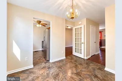 1002 Barnaby Terrace SE, Washington, DC 20032 - Photo 11