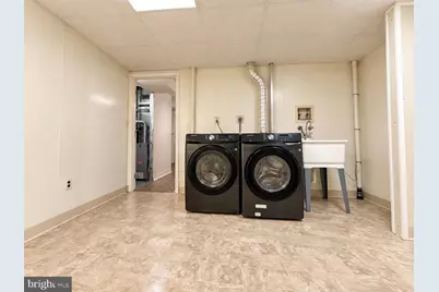 1002 Barnaby Terrace SE, Washington, DC 20032 - Photo 43