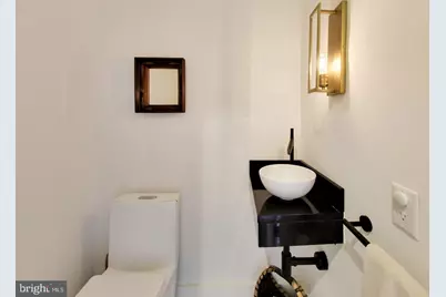 2030 16th Street NW #2, Washington, DC 20009 - Photo 15