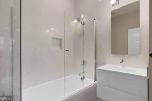 928 T St NW, Washington, DC 20001 - Photo 13