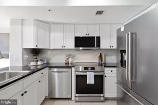 616 E St NW, Washington, DC 20004 - Photo 7