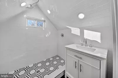 2017 Fulton Place NE, Washington, DC 20018 - Photo 35