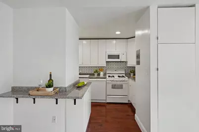 2710 Macomb Street NW #310, Washington, DC 20008 - Photo 15
