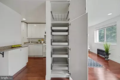 2710 Macomb Street NW #310, Washington, DC 20008 - Photo 21