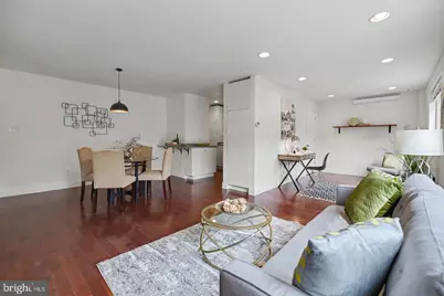 2710 Macomb Street NW #310, Washington, DC 20008 - Photo 3