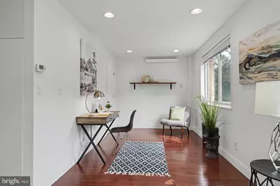 2710 Macomb Street NW #310, Washington, DC 20008 - Photo 7