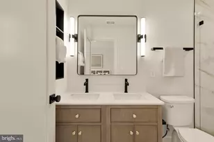 1463 Harvard St NW, Washington, DC 20009 - Photo 23