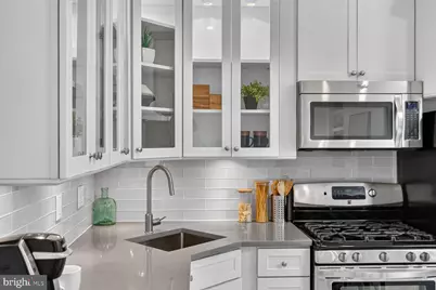 1632 30th Street NW #9, Washington, DC 20007 - Photo 7