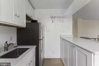 1260 21st Street NW #1005, Washington, DC 20036 - Photo 9