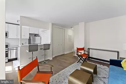 1260 21st Street NW #1005, Washington, DC 20036 - Photo 3