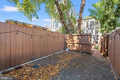1421 K Street SE, Washington, DC 20003 - Photo 41