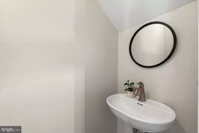 1421 K Street SE, Washington, DC 20003 - Photo 19