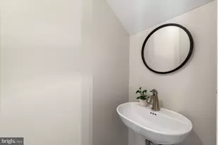 1421 K St SE, Washington, DC 20003 - Photo 19