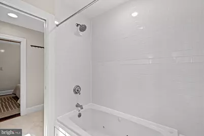 1421 K Street SE, Washington, DC 20003 - Photo 27
