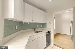 1621 T St NW, Washington, DC 20009 - Photo 9