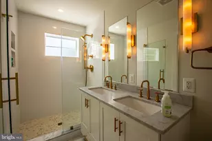 1011 18th St NE, Washington, DC 20002 - Photo 7