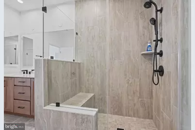 33 Lower Service Court NW, Washington, DC 20001 - Photo 35