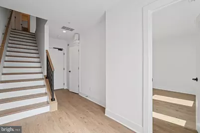 33 Lower Service Court NW, Washington, DC 20001 - Photo 7
