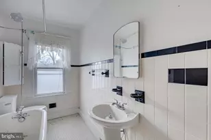 402 Pine St, Laurel, DE 19956 - Photo 35