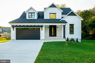 438 Delaware Ave, Millsboro, DE 19966 - Photo 1