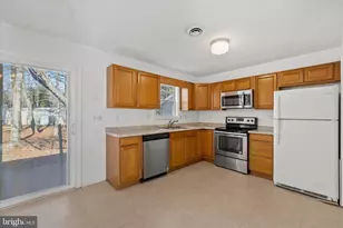 143 Hollywood Dr, Ocean View, DE 19970 - Photo 13