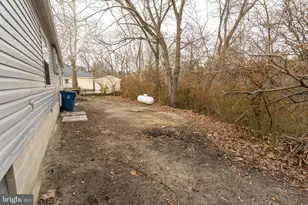 1205 W 6th St, Laurel, DE 19956 - Photo 5