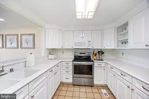 40107 E Oceanside Dr, Fenwick Island, DE 19944 - Photo 17